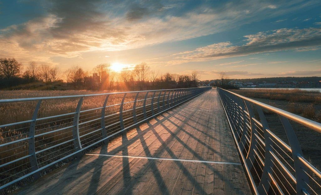 Sölvesborgsbron i solnedgången - Europas längsta gångbro - Ludwig Sörmlind